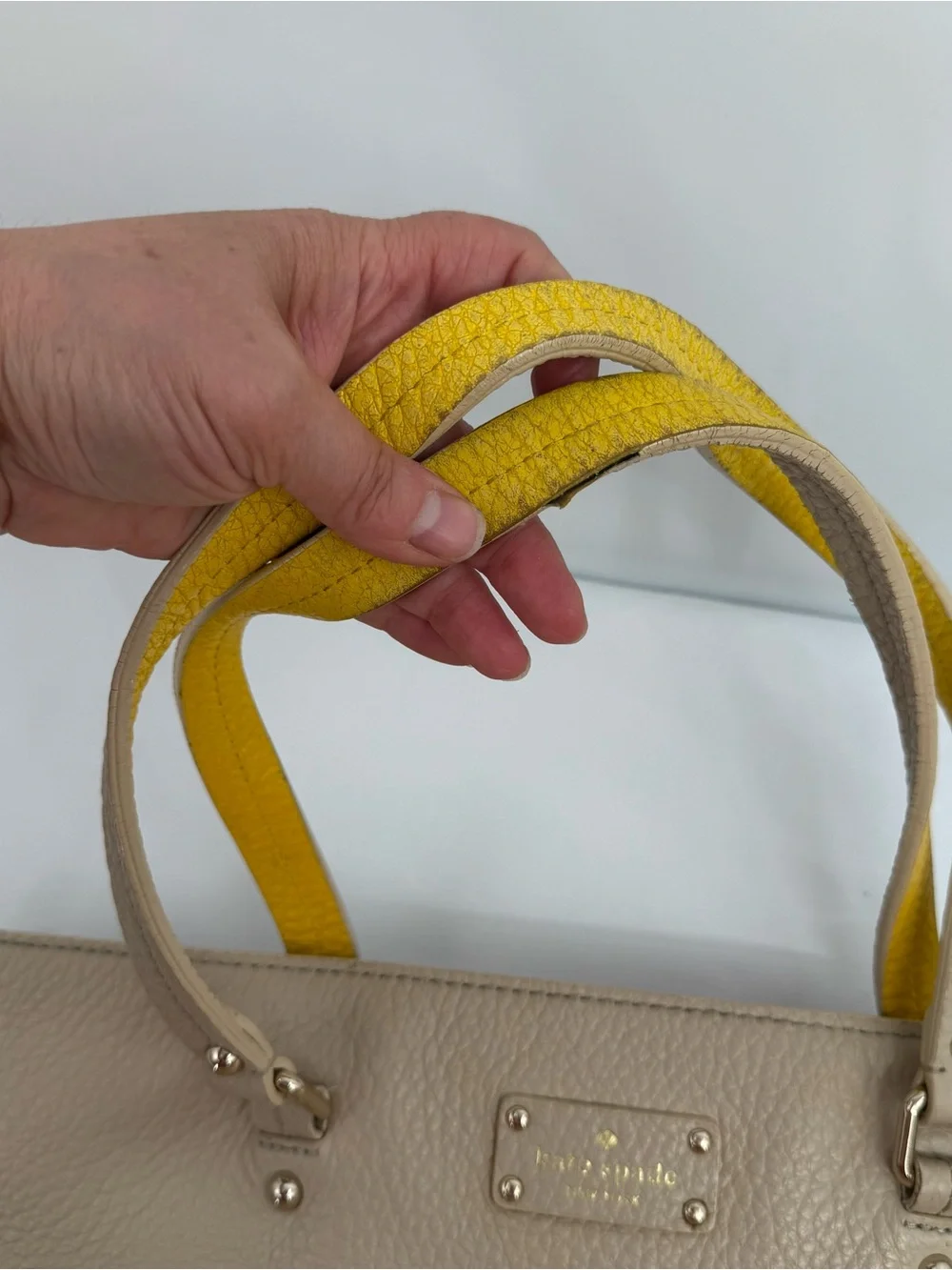 Kate Spade Grove Court Michelle TAN PEARL YELLOW Expandable Leather Large Tote